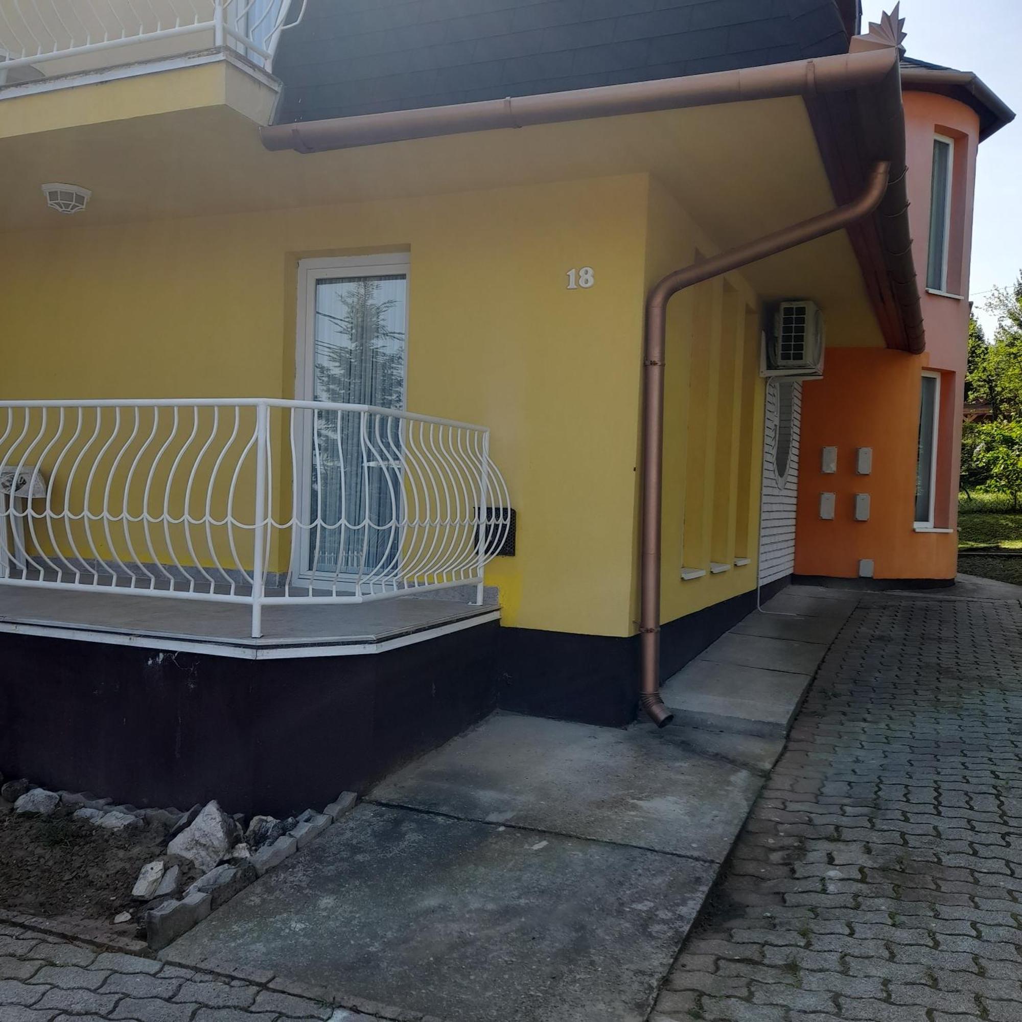 佐洛卡罗斯Berkenye Apartman公寓 外观 照片