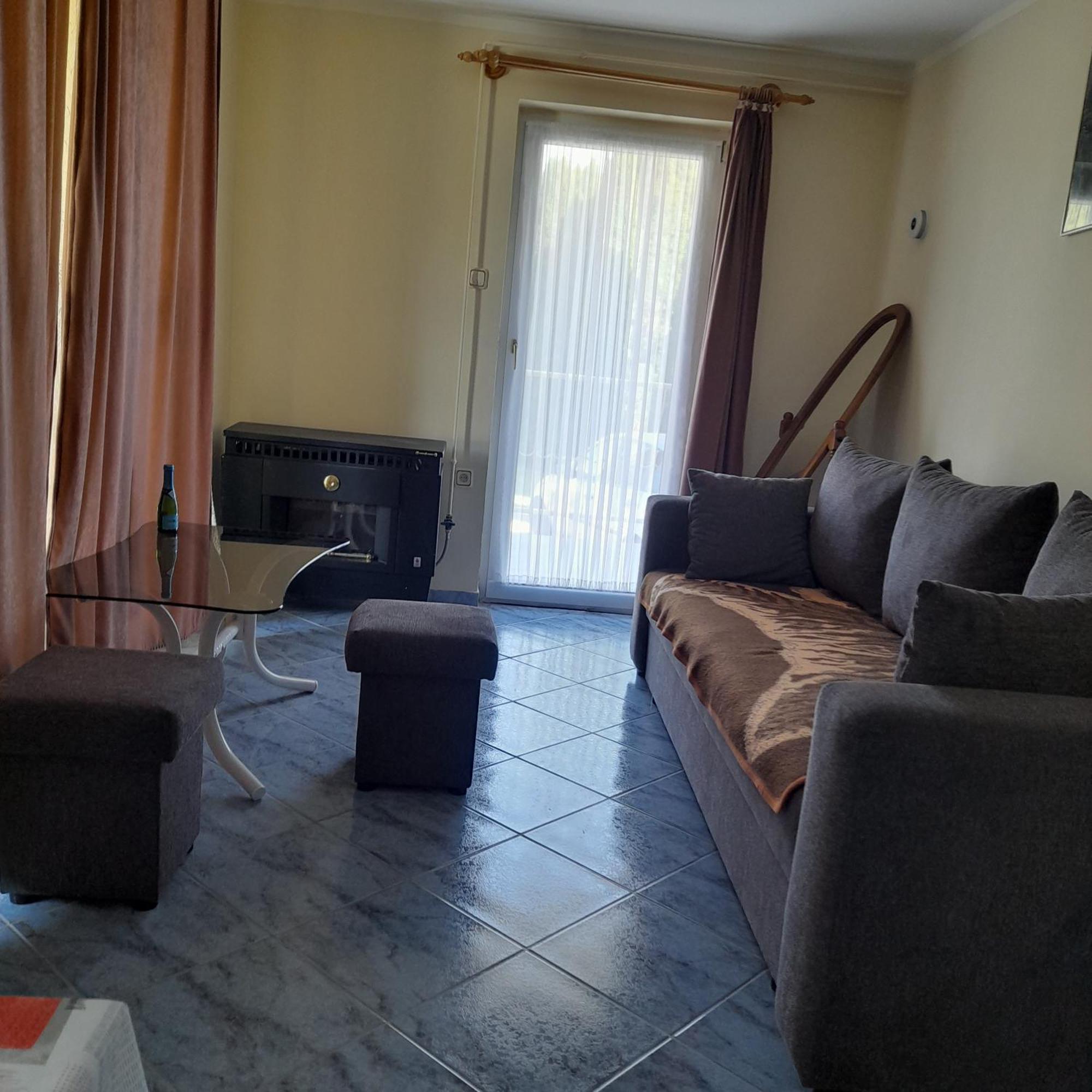 佐洛卡罗斯Berkenye Apartman公寓 外观 照片
